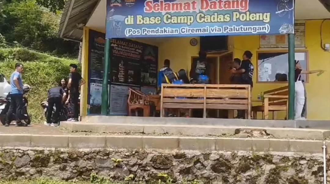 Pendakian Gunung Ciremai Ramai Pendaki Jelang Tahun Baru 2025