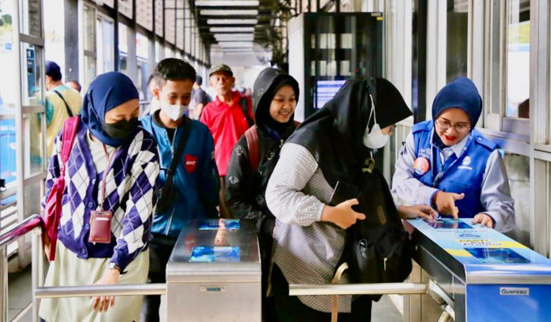 Hore! Pemerintah Jakarta Berikan Transportasi Umum Gratis untuk Lansia 60 Tahun ke Atas
