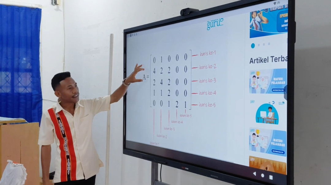 Smartboard Jadi Solusi Pembelajaran Modern di Kabupaten Kepulauan Tanimbar