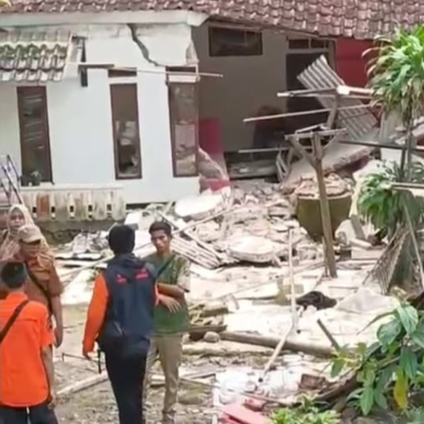 Gerakan Tanah di Sukabumi Rusak 114 Rumah