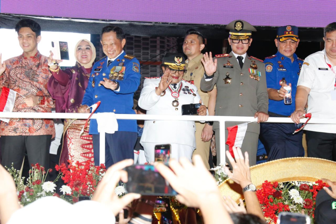 Kemendagri Ungkap Makna Mobil Damkar dalam Karnaval HUT ke-80 RI