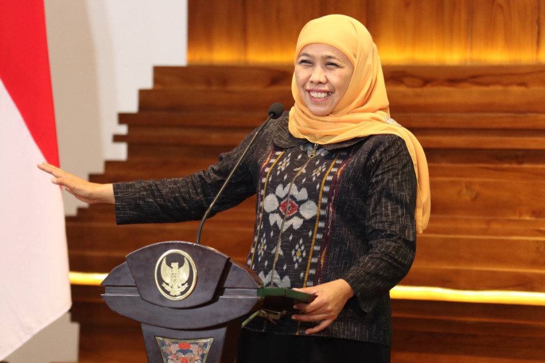 Khofifah Ajak Warga Jatim Budayakan “Saring Sebelum Sharing” di Era Digital
