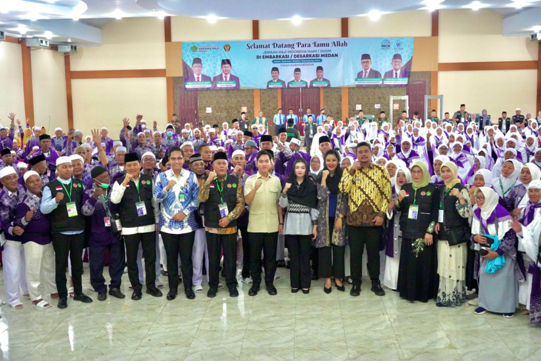 Wapres Gibran Kunjungi Jemaah Haji Embarkasi Medan