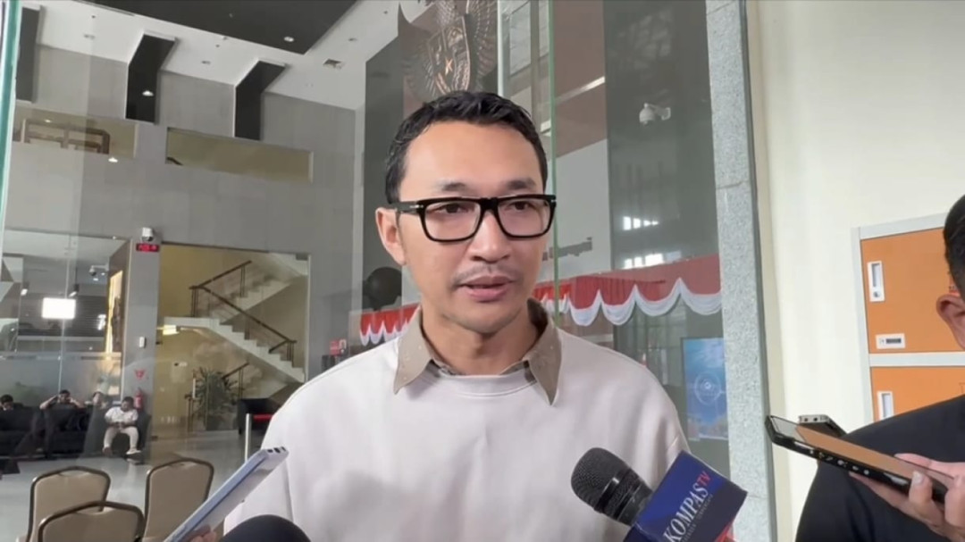 Pemeriksaan Masih Berlangsung, KPK Umumkan Tersangka OTT Gubernur Riau Besok