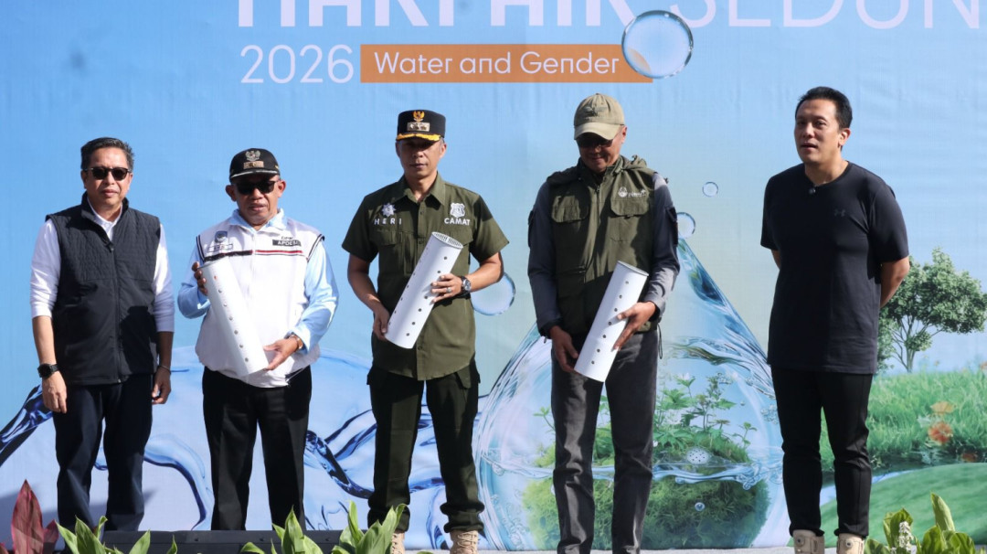 Wamen LH Ajak Warga Cegah Banjir Lewat Biopori di Cisarua