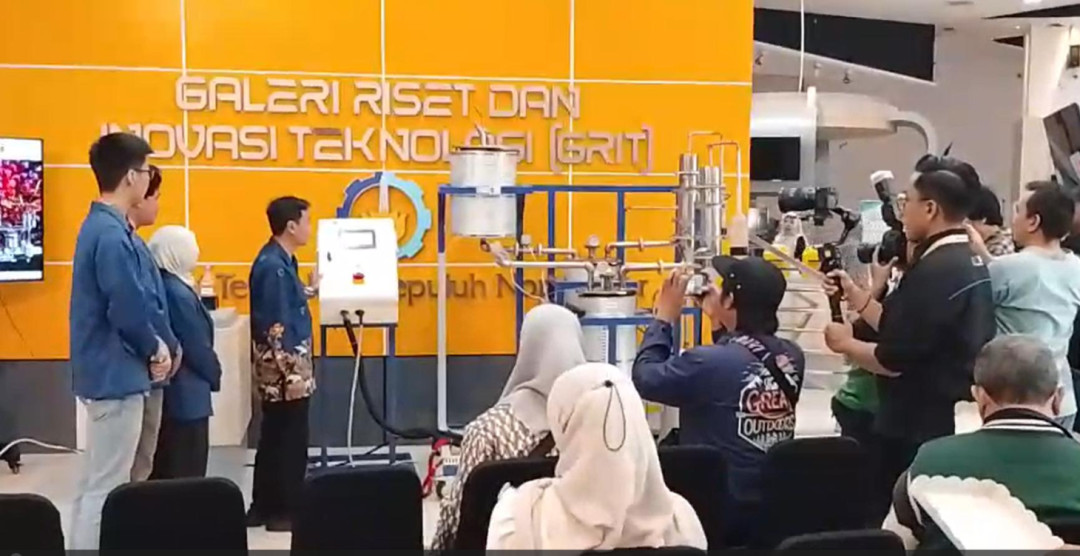 Krisis Energi BBM, ITS Kembangkan Metode Produksi Bensin Sawit