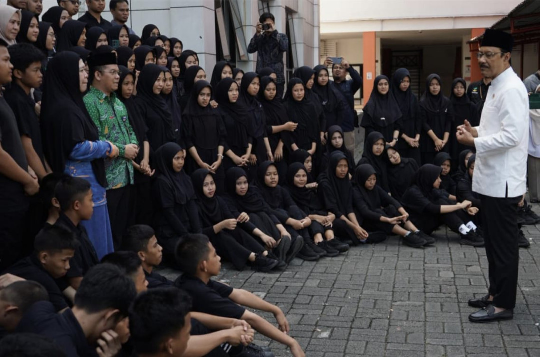 Pemerintah Targetkan 100 Ribu Siswa Sekolah Rakyat pada 2027