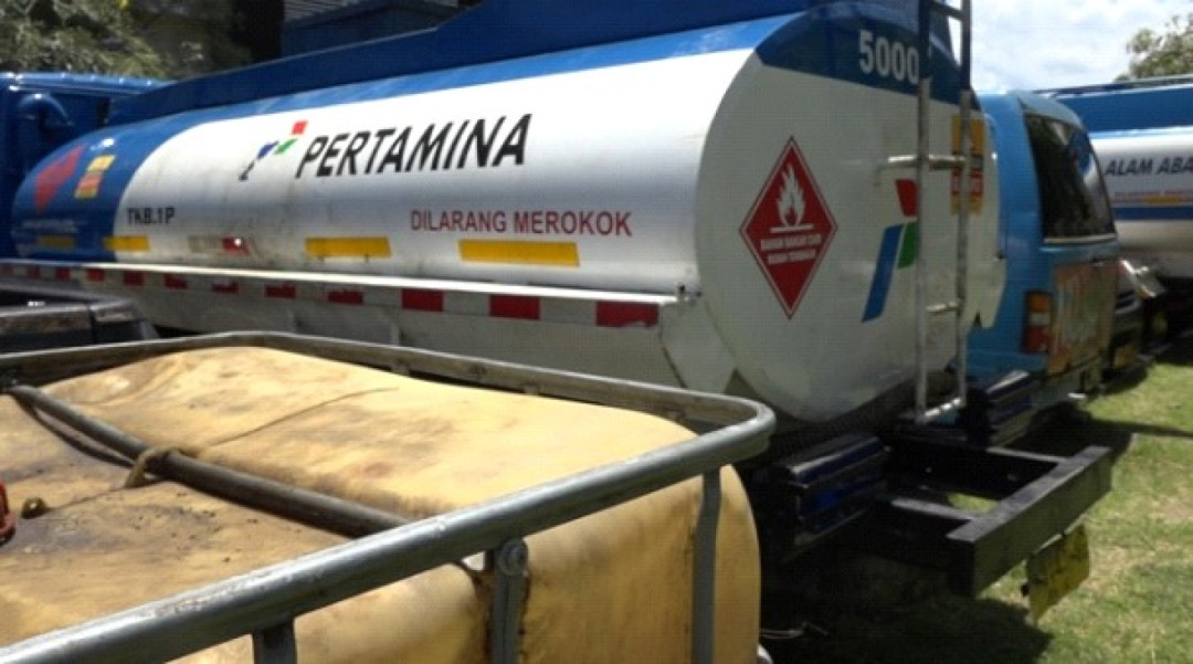 Polda Sumbar Ungkap Penimbun 7.000 Liter BBM Bersubsidi