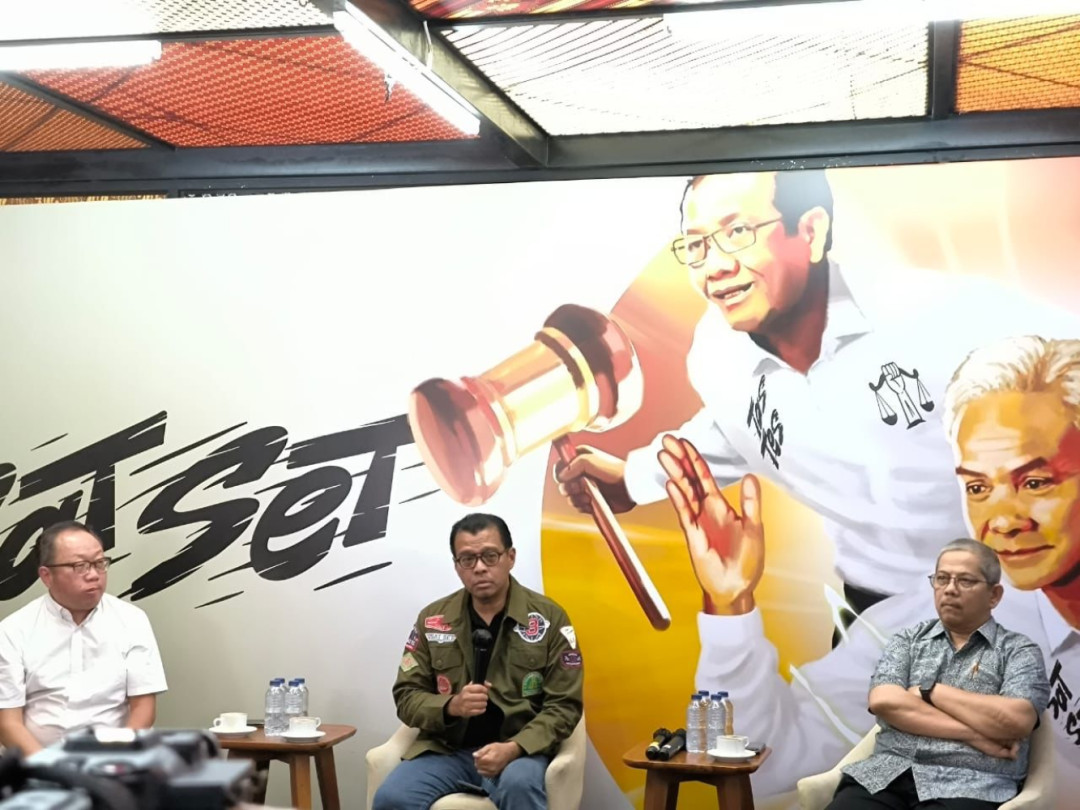Bentuk Spontanitas, TPN Ganjar-Mahfud Sebut Alasan Salam 3 Jari di debat Kemarin