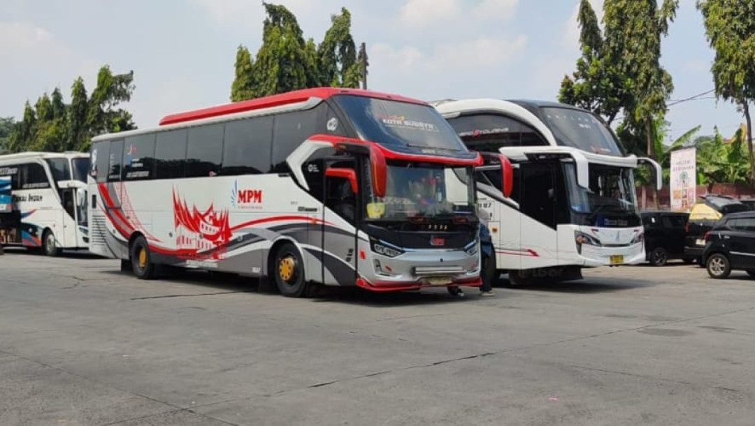 Arus Balik Lebaran: 953 Penumpang Tiba di Terminal Kampung Rambutan