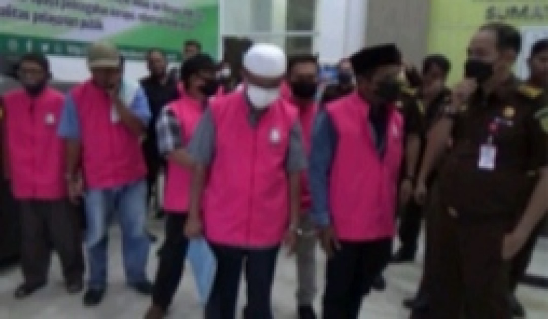 Kejati Sumbar Tahan 12 Tersangka Korupsi Lahan Tol Padang-Sicincin