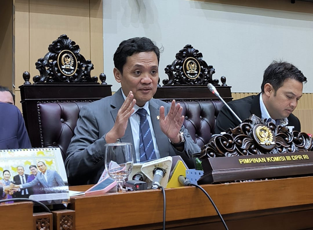 Karena Alasan Teknis, DPR RI Tunda Pembahasan RUU KUHAP