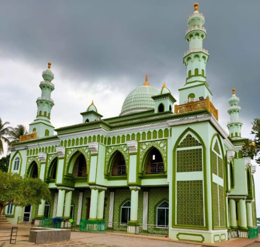 Masjid Al-Ma’ruf Kelong, Ikon Pesisir Bintan yang Jadi Kebanggaan Warga