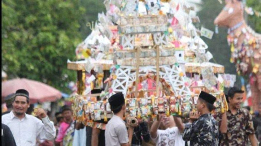 Peringati Maulid Nabi Muhammad SAW, Warga Njago Tumpang Gelar Kirab Santri 