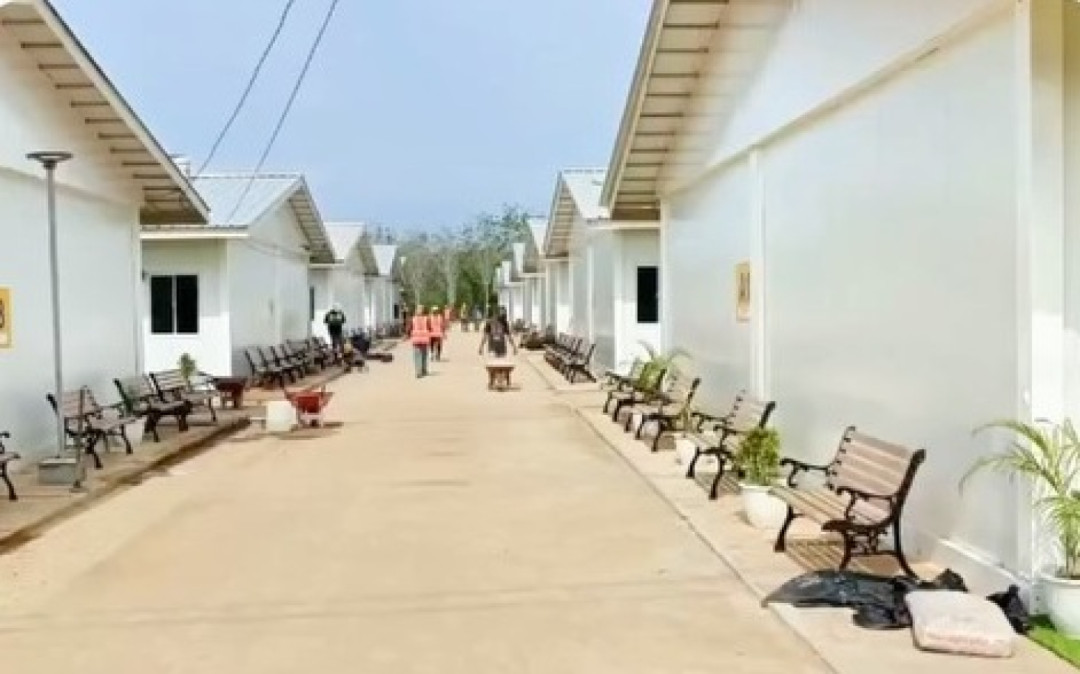 Korban Banjir Sumatra Bisa Lebaran di Hunian Baru