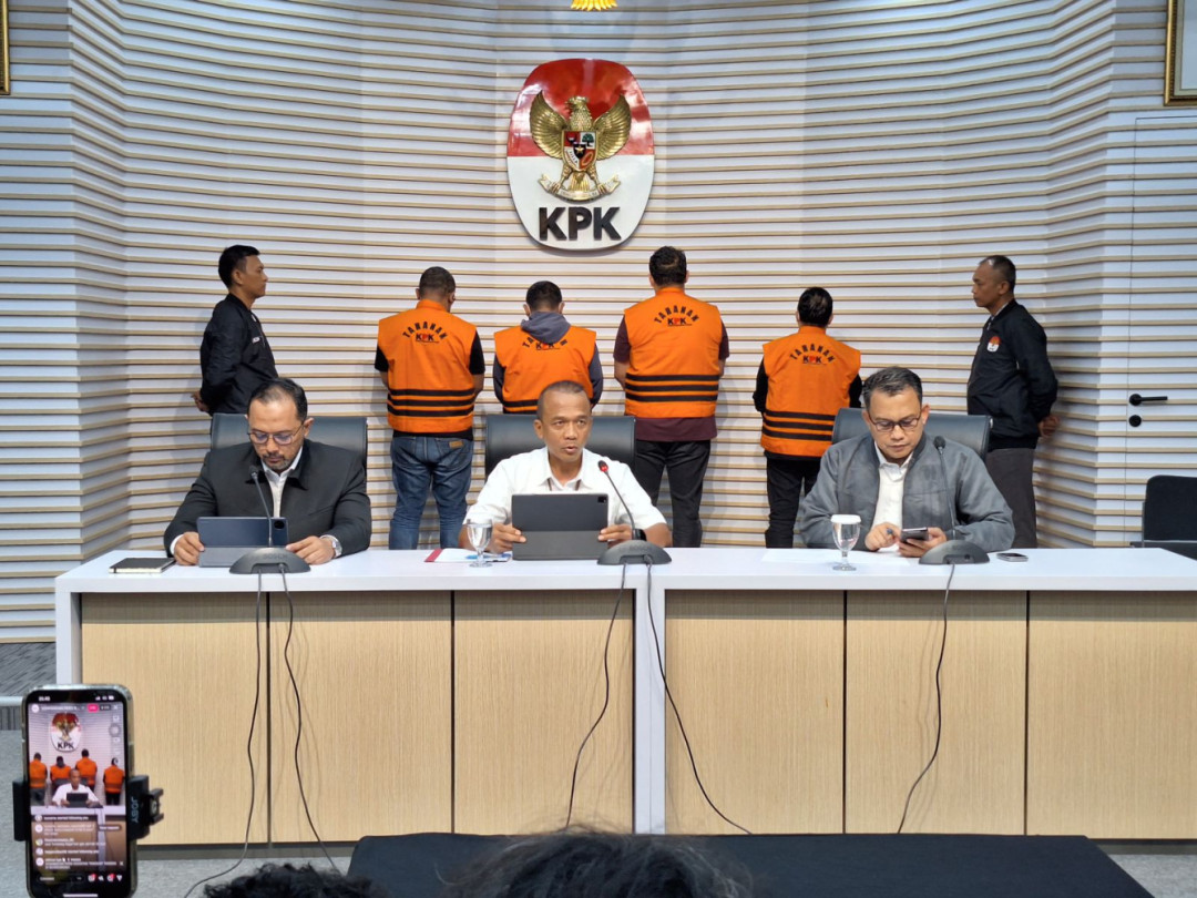 KPK Tahan Kepala dan Kasi Pidsus Kejaksaan Negeri Bondowoso