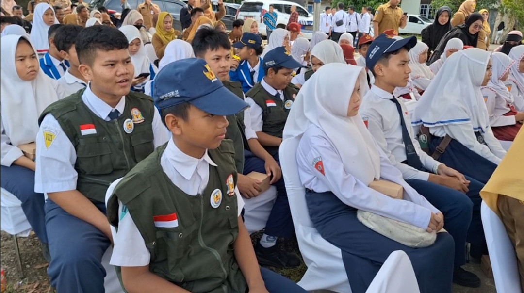 Mendikdasmen Resmikan Hasil Revitalisasi Sekolah di Kalimantan Selatan