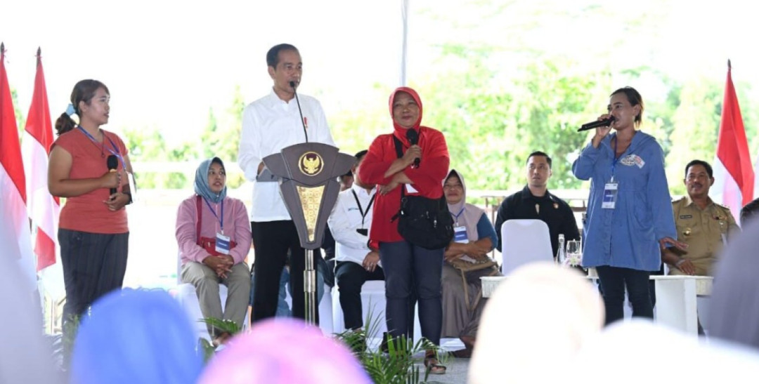 Ini Alasan Pemerintah Bagikan Bansos Saat Ini