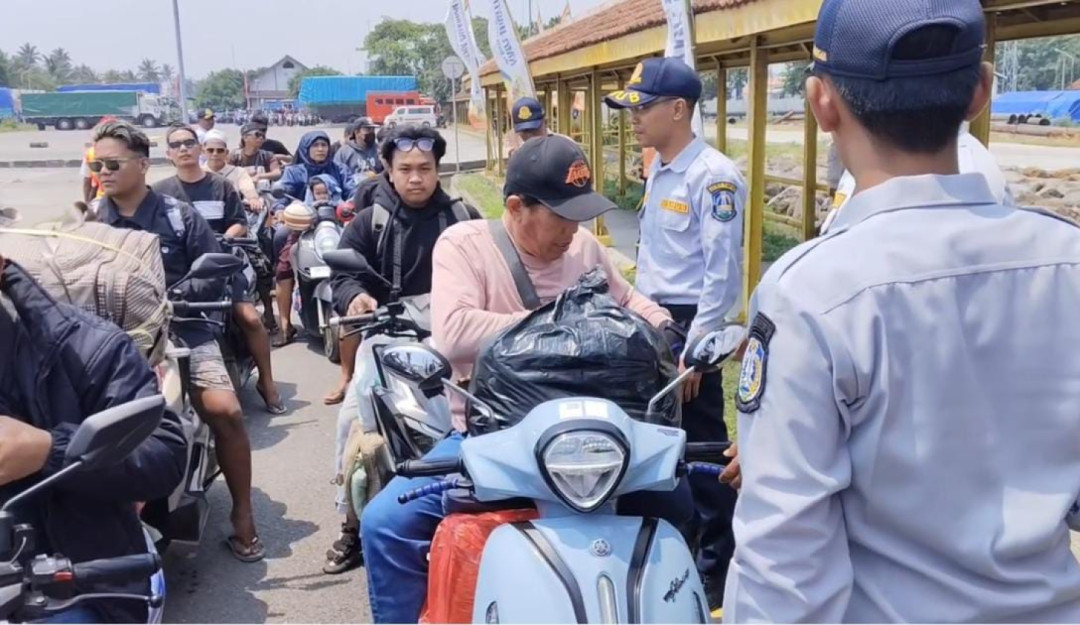 Mudik Gratis ke Madura, Gubernur Khofifah Lepas Ratusan Pemudik
