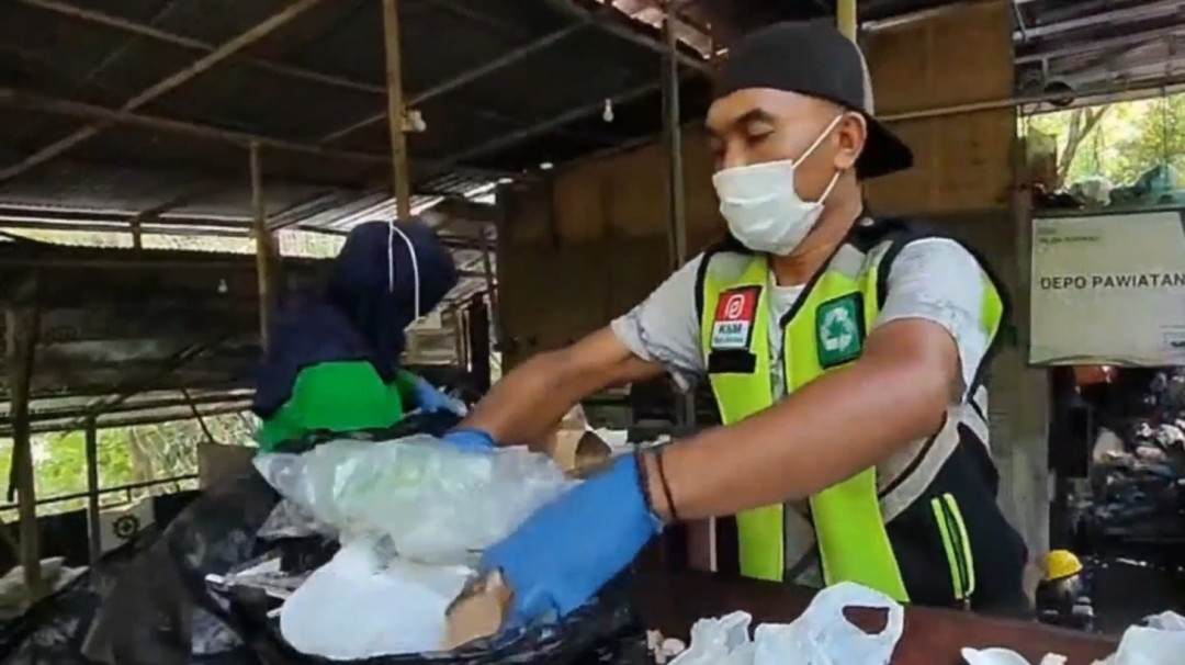 BRIN Teliti Pengolahan Sampah Plastik Jadi BBM di Bantul