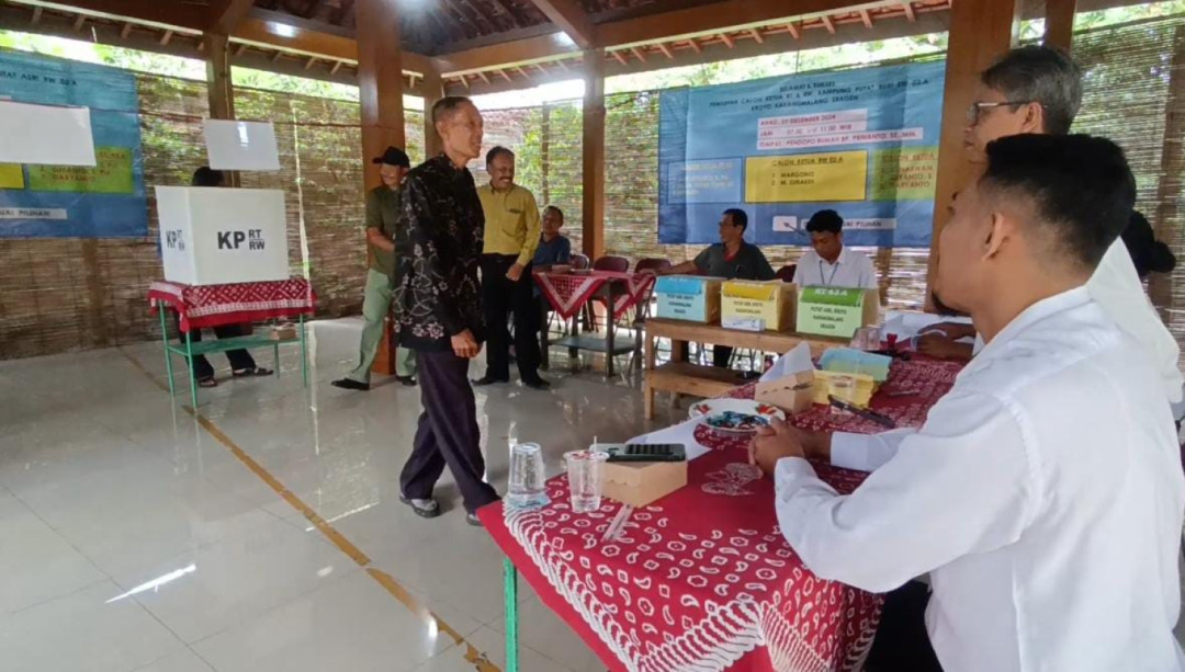 Pemilihan Ketua RT dan RW di Sragen Berlangsung Layaknya Pilkada, Warga Antusias Hadiri TPS