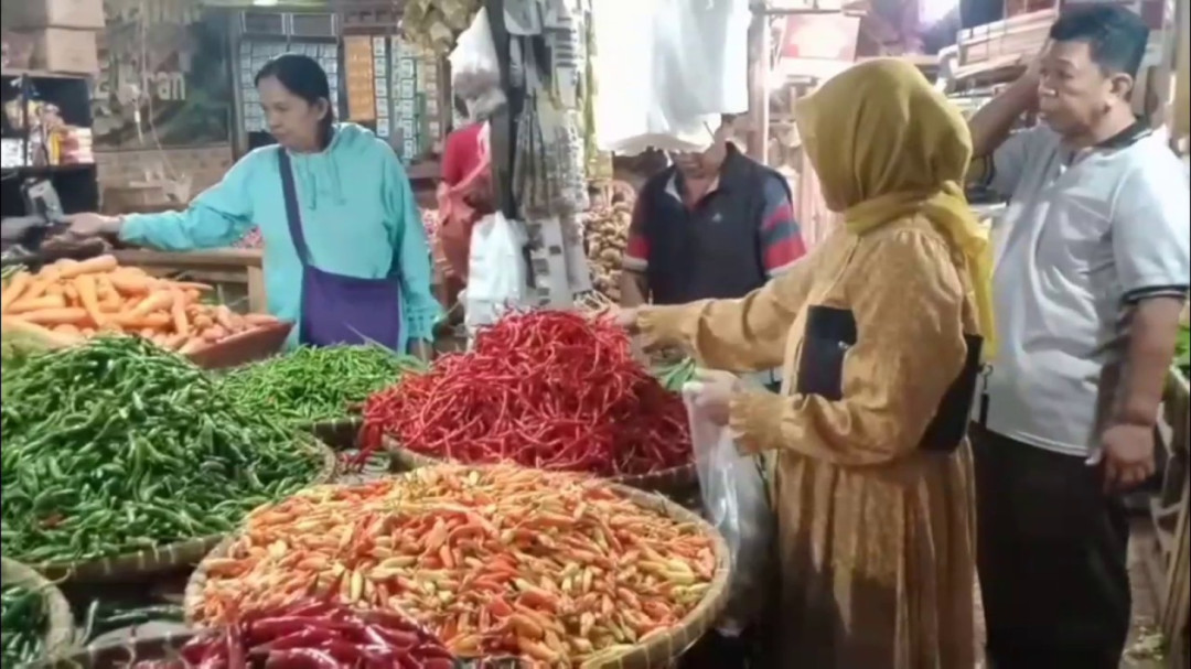 Jelang Nataru, Harga Sembako di Karawang Mulai Naik