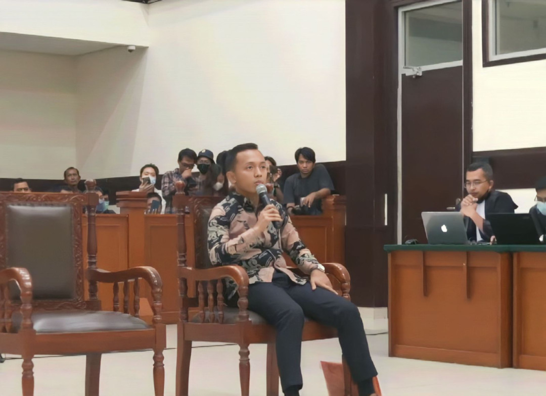 Staf Luhut Ungkap Awal Mula Temukan Video ‘Ada Lord Luhut Dibalik Relasi Ekonomi Operasi Militer Intan Jaya’