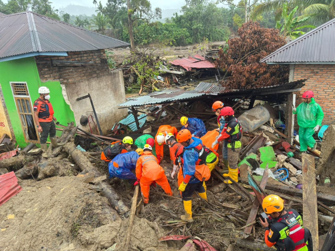 Korban Bencana di Sumbar: 244 Meninggal, 86 Masih Hilang