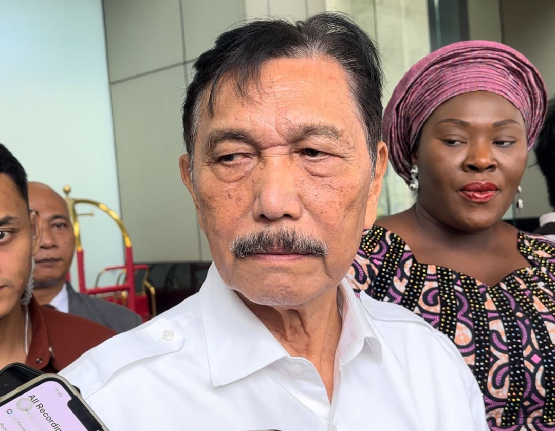 Menko Luhut: Internet Starlink Akan Diluncurkan 2 Minggu Mendatang