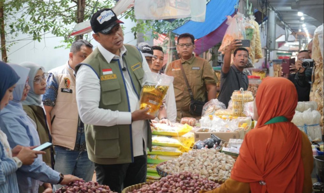 Pemerintah Tegaskan Stok Beras dan Minyak Goreng Aman hingga Akhir 2026