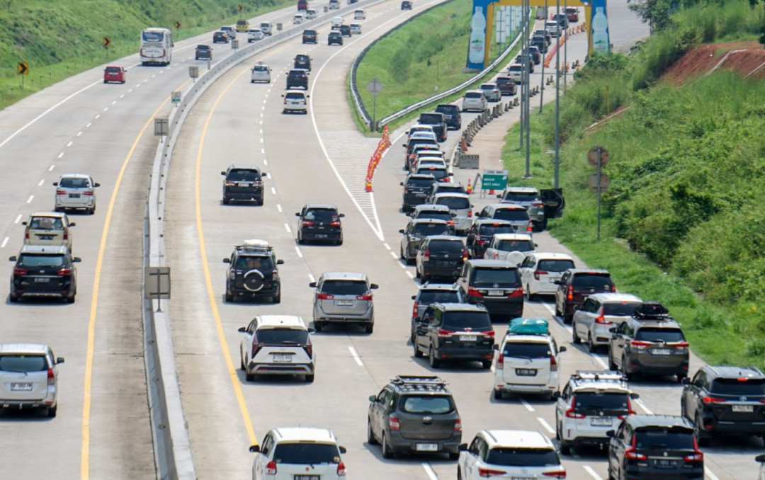 Mudik Lebaran Didominasi Kendaraan Pribadi, Berikut Nomor Darurat Tol