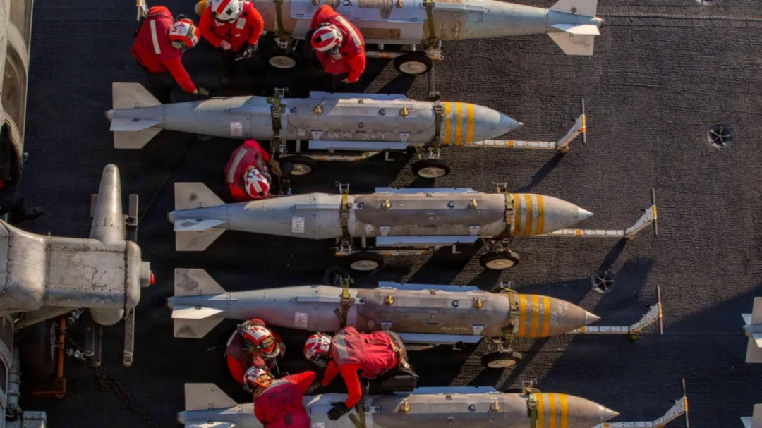 AS-Iran Beradu Ketahanan Stok Senjata Strategis