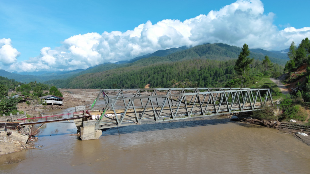 Tim Gabungan Bangun Jembatan Sementara di Gayo Lues, Akses Warga Kembali Terhubung