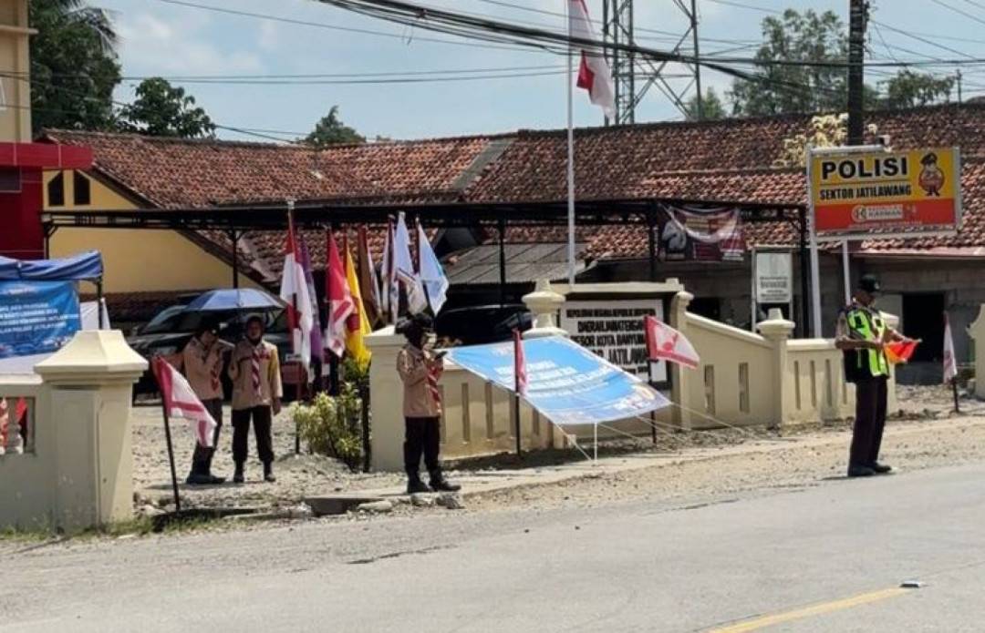 Pramuka Turun ke Jalan, Bantu Pemudik Aman Melintas di Jatilawang