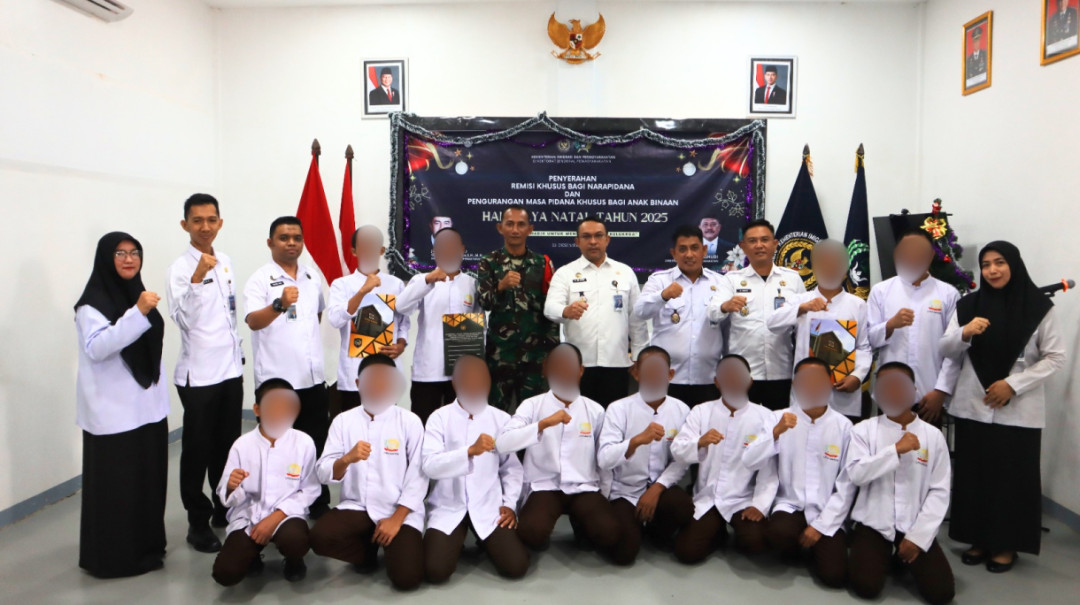 LPKA Kelas II Maros Berikan Remisi Natal 2025 kepada 11 Anak Binaan