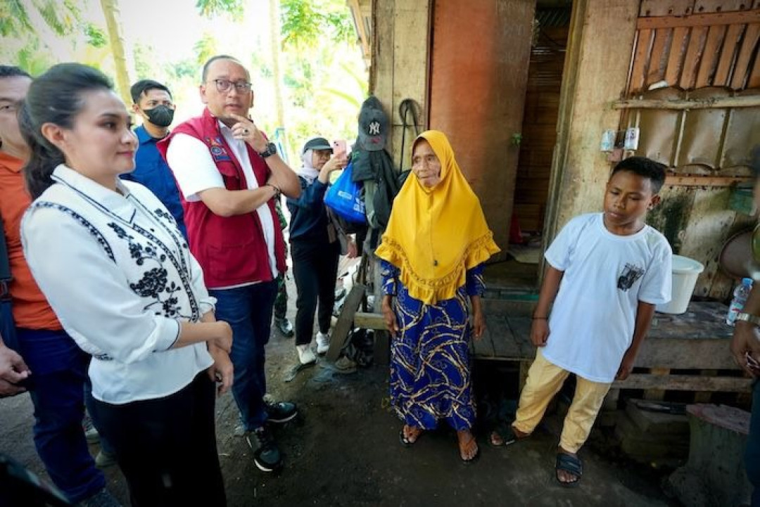 Bantuan Sosial Kemensos Ubah Hidup Subuh Kapita dan Cucu di Kaki Gamalama