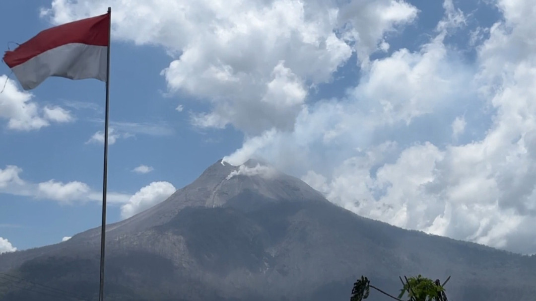 Erupsi Gunung Lewotobi: 4.976 Jiwa Mengungsi, Dua Warga Alami Luka Bakar