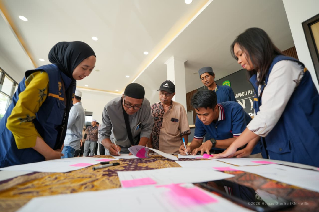 Jelang Ramadan, Otorita IKN Salurkan 1.000 Mushaf Al-Qur’an dan Kurma ke Samboja