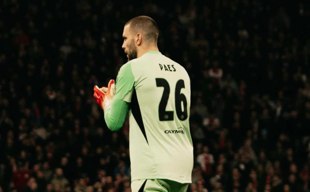 Clean Sheet Perdana Maarten Paes di Eredivisie