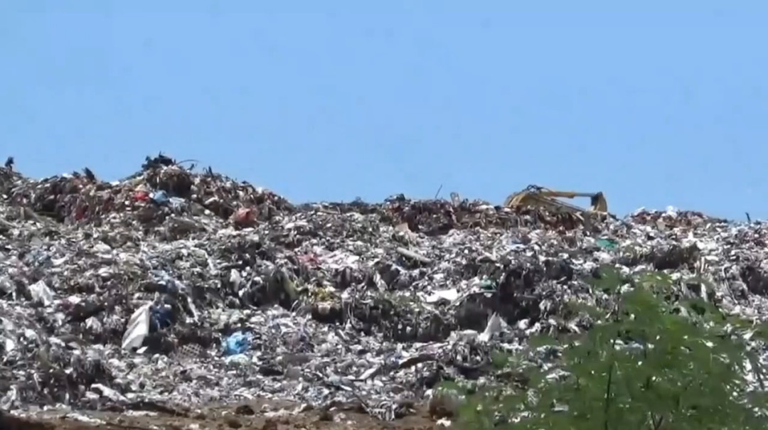 KLH-BPLH Tekankan Edukasi Pemilahan Sampah Usai Evaluasi TPA Suwung