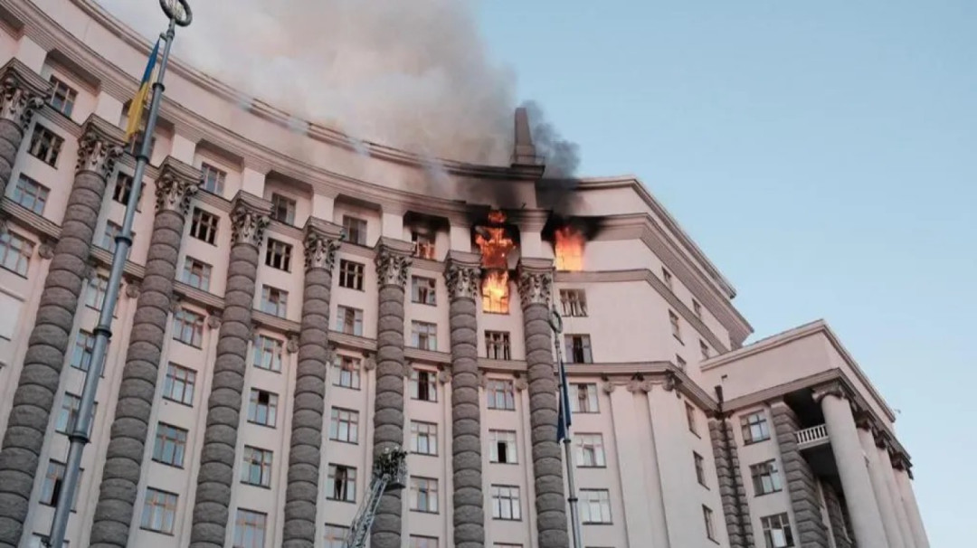 Kyiv Diguncang Serangan Baru, Gedung Pemerintah Pusat Jadi Sasaran Simbolis Rusia