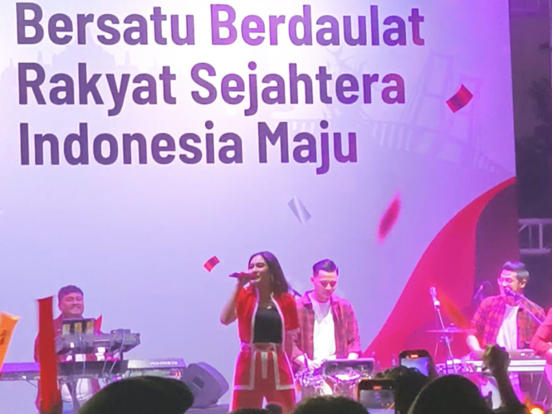 Nella Kharisma Meriahkan Pesta Rakyat HUT ke-80 RI di Bundaran HI