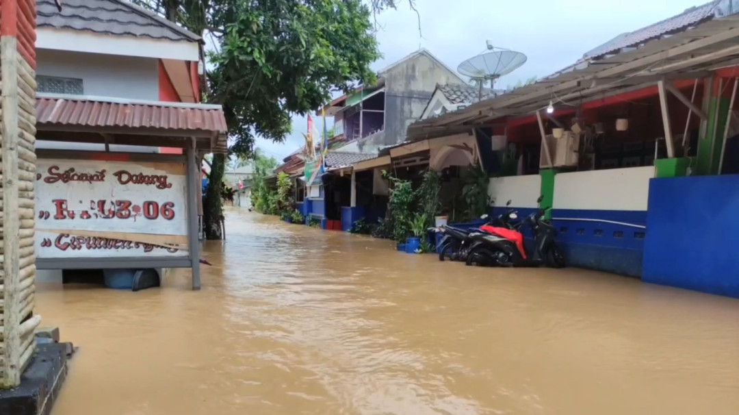Banjir di Pandeglang, Ratusan Rumah Terendam Hingga 2 Meter