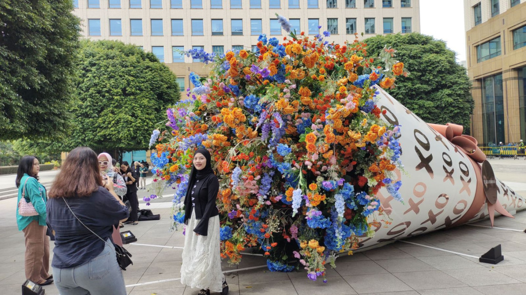 Buket Bunga Raksasa di Plaza Senayan, Spot Foto Instagramable Terbaru yang Wajib Dikunjungi