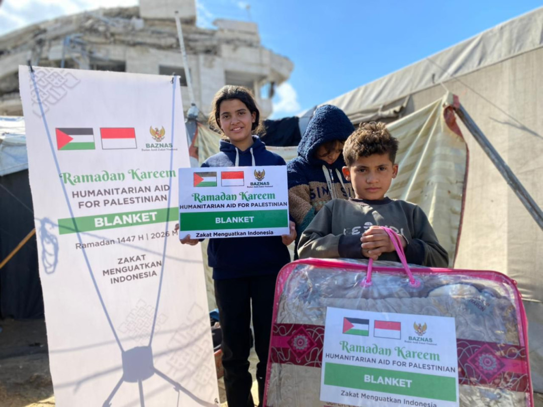 BAZNAS RI Salurkan 300 Selimut untuk Warga Gaza di Tengah Cuaca Dingin Ekstrem