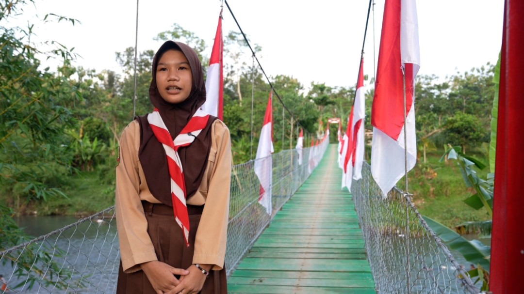 Jembatan Gantung Pangkas Waktu Tempuh, Siswa: Dulu Memutar 1 Jam, Sekarang Hanya 5 Menit