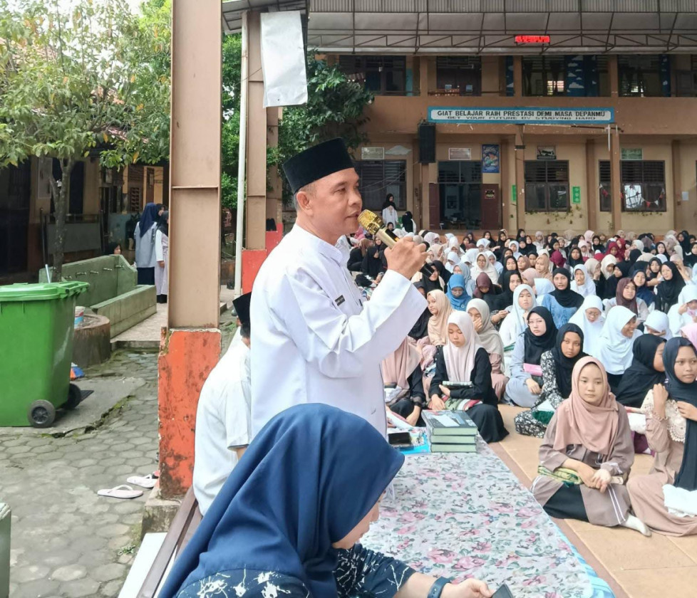 SMPN 10 Palembang Gelar Pesantren Ramadan “Menuju Taqwa”