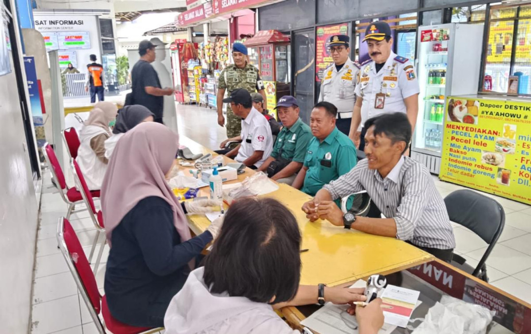 Terminal Kampung Rambutan Gelar Tes Kesehatan Awak Bus