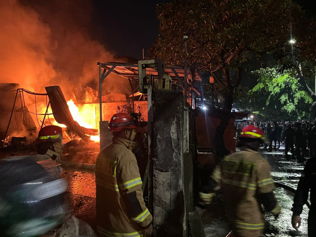 Gudang JNE di Sukmajaya Depok Terbakar, 10 Orang Berhasil Diselamatkan