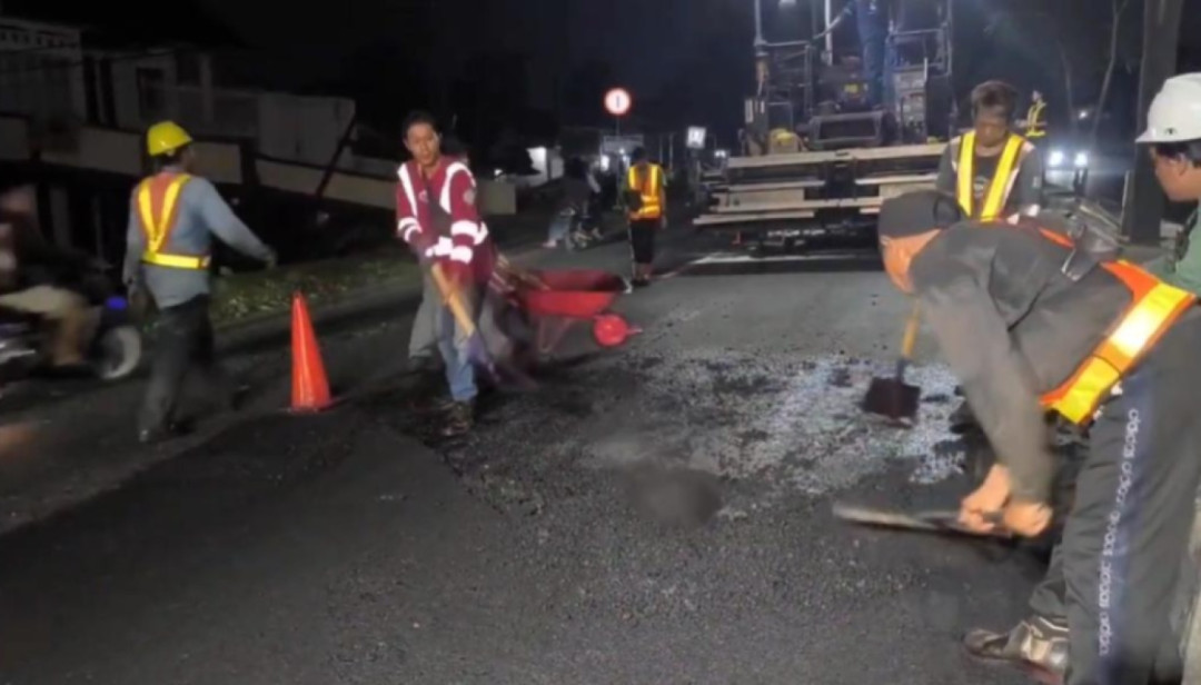 Perbaikan Jalan Pantura Cirebon Dikebut Jelang Arus Mudik Lebaran